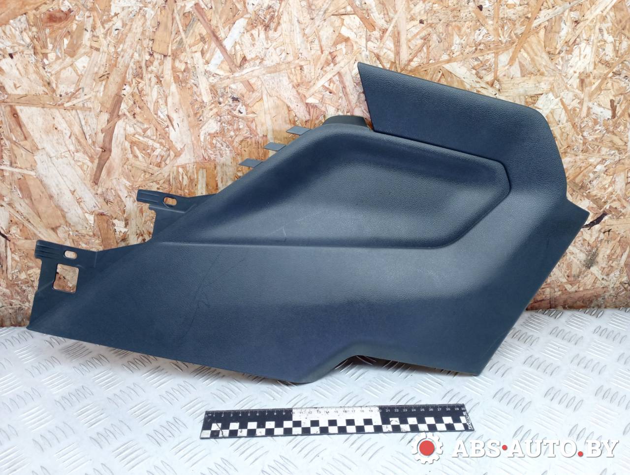 Декоративная накладка центральной консоли Peugeot 5008 1 поколение 2011, 1.6 л., дизель, МКПП, передний привод, 9686385277 - фото №1