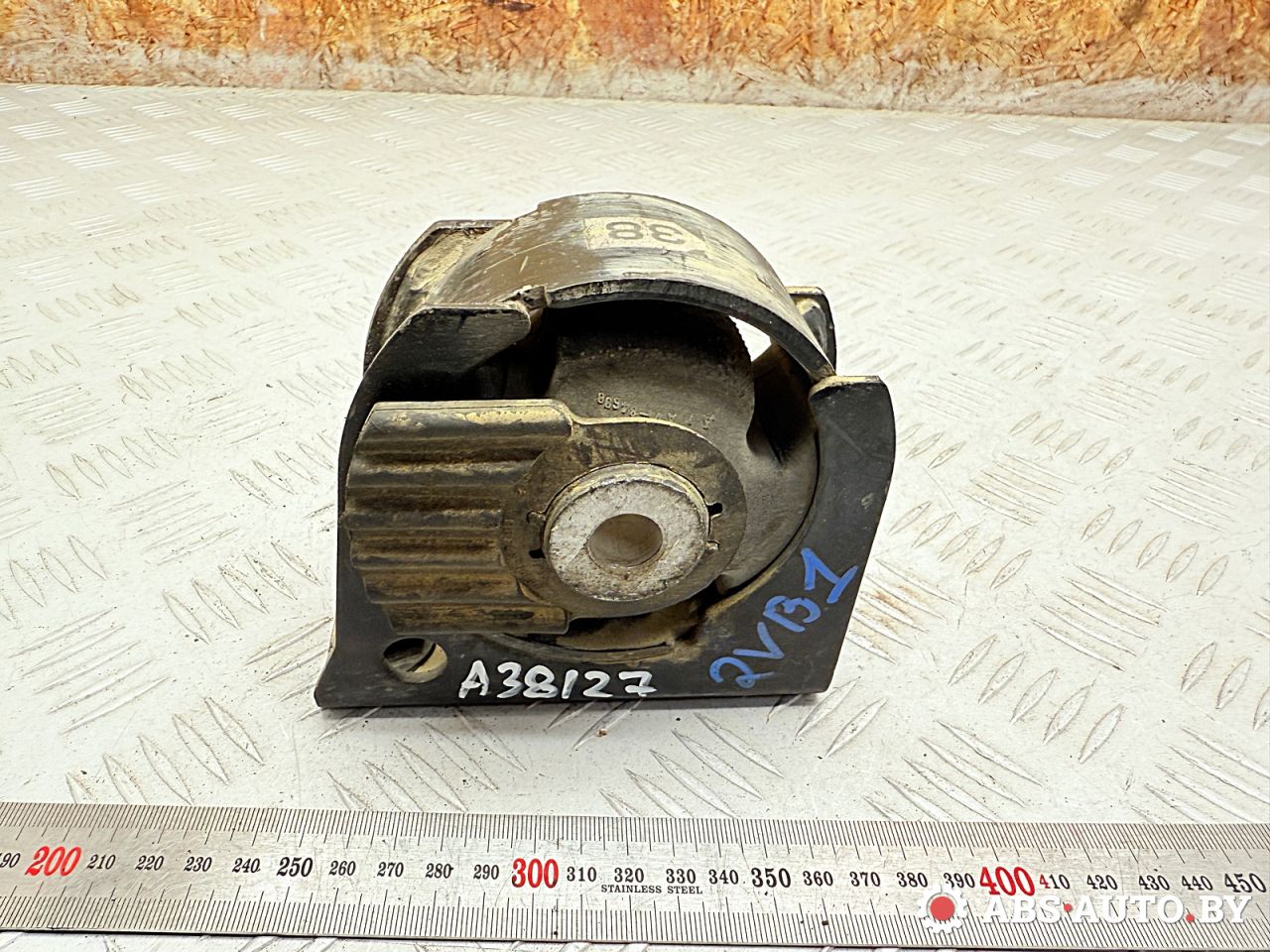 подушка крепления двигателя Toyota RAV4 3 поколение (XA30) 2007, 2.2 л., 2AD-FTV, дизель, МКПП, внедорожник 5 дв., 1236126080 - фото №1