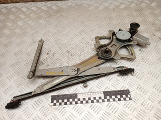 стеклоподъемник электрический передний правый Toyota RAV4 2 поколение (XA20) [рестайлинг] 2005, 2.0 л., 1CD-FTV, дизель, МКПП, внедорожник 5 дв., 8571042070, 2621000940