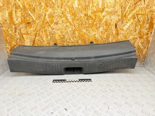 накладка внутренняя на заднюю панель кузова Kia Sorento 2 поколение 2011, 2.2 л., дизель, АКПП, 857702P000