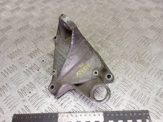 кронштейн КПП Volkswagen Passat B5 1998, 2.0 л., бензин, 8D0399114S