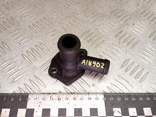 фланец (тройник) системы охлаждения Volkswagen Golf 3 поколение 1995, 1.8 л., бензин, 026121145F