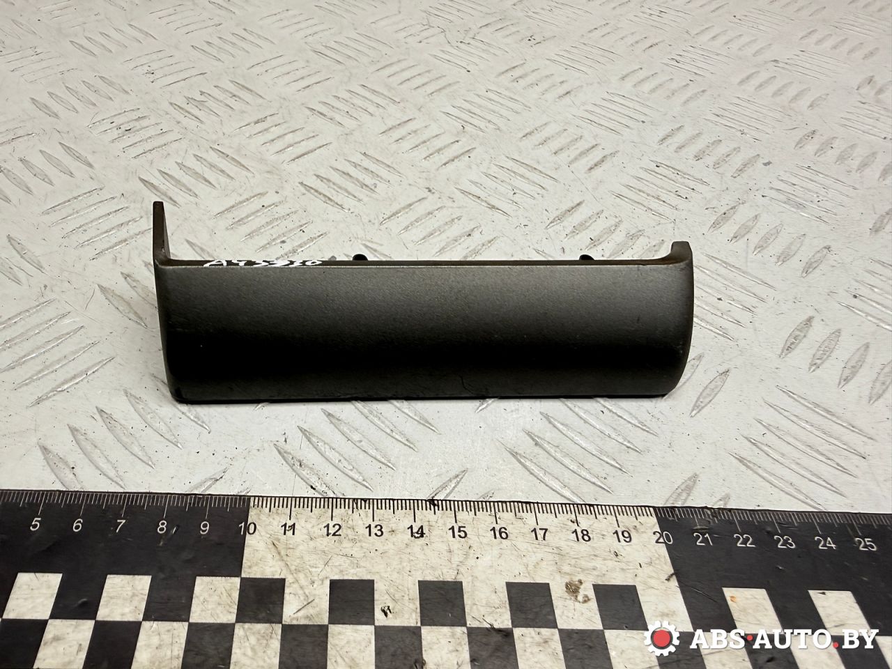 накладка на торпедо (консоль) Opel Vectra C 2004, 2.2 л., Y 22 DTR, дизель, МКПП, седан, 230635620, 9180755 - фото №1