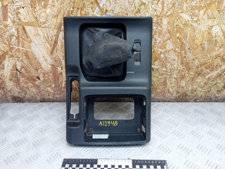 консоль салона Mitsubishi Pajero 3 поколение 2002, 3.2 л., дизель, МКПП, внедорожник 3 дв., MR410845, MR410844, MR444939