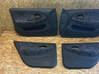 Обшивка двери (комплект) Hyundai Lantra J2 1996, 1.6 л., G4GR, бензин, МКПП