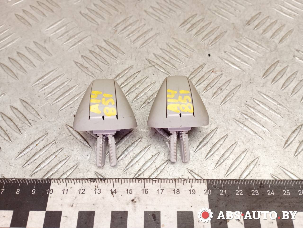 Крепление (крючок) солнцезащитного козырька Ford Transit Custom 1 поколение 2017, 2.2 л., дизель, МКПП - фото №1