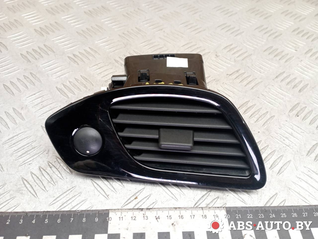 дефлектор обдува салона Renault Grand Scenic 3 поколение 2011, 1.5 л., дизель, МКПП, правый руль, 1012124 - фото №1