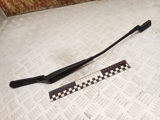 щеткодержатель (поводок стеклоочистителя, дворник) Peugeot 308 T7 2010, 2.0 л., RHR (DW10BTED4), дизель, МКПП, универсал, 9680477280