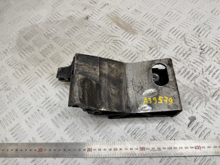 кронштейн двигателя Volvo S60 1 поколение 2003, 2.4 л., дизель, МКПП, седан, 8684380