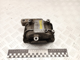 подушка крепления двигателя Volkswagen Passat B6 2009, 2.0 л., дизель, МКПП, универсал, 1K0199262CE