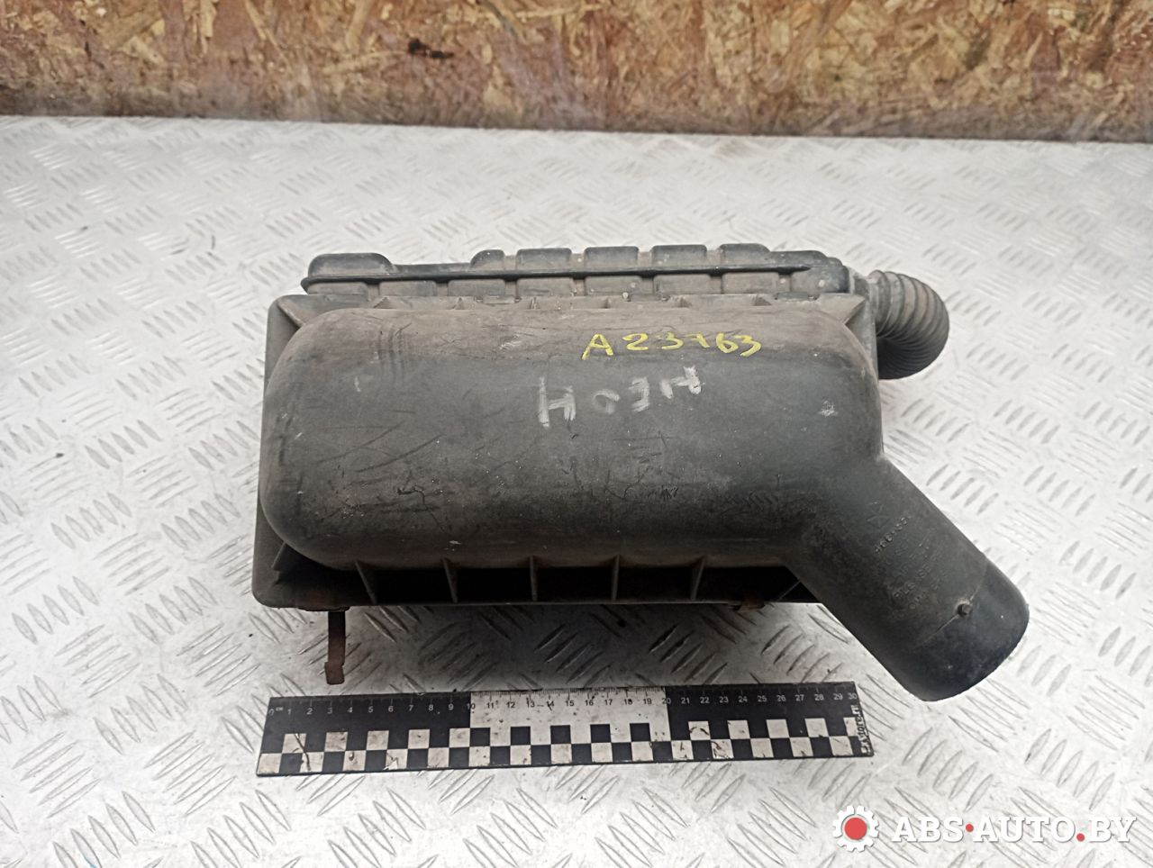 корпус воздушного фильтра Chrysler Neon 1 поколение 1998, 2.0 л., бензин, 4669850, 4669290 - фото №1