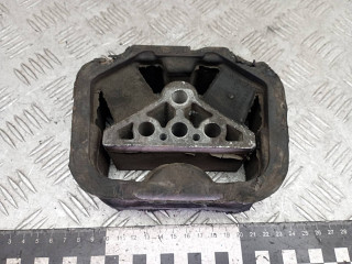 подушка крепления двигателя Opel Vectra A 1992, 1.8 л., бензин, 90305275