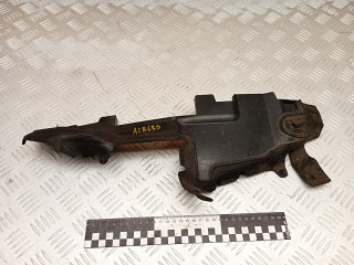 воздуховод (дефлектор) радиатора Peugeot 308 T9 2014, 1.6 л., дизель, МКПП, хетчбэк 5 дв., правый руль, 9678526080