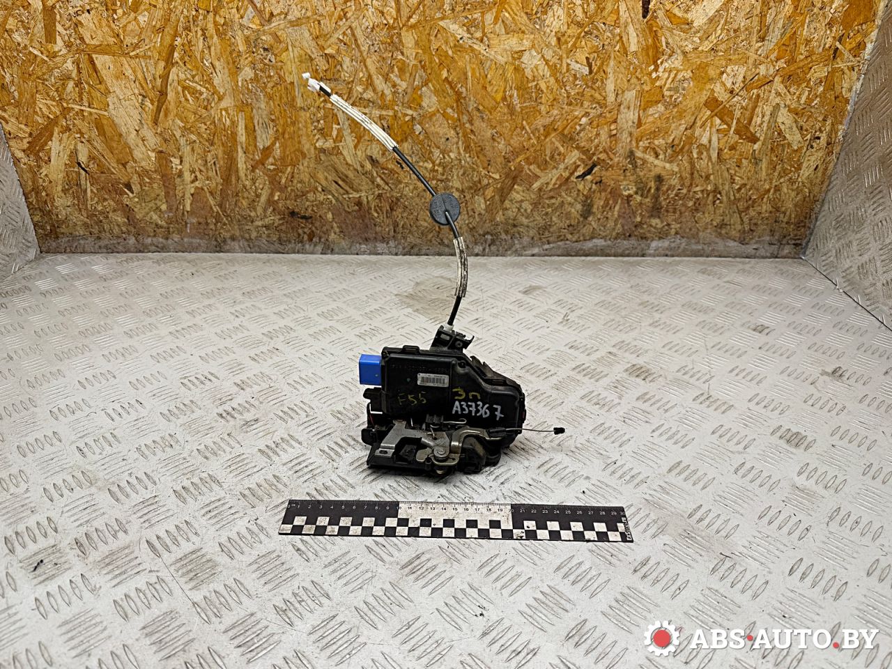 замок двери задней левой Volkswagen Touareg 1 поколение 2006, 2.5 л., BAC, дизель, МКПП, внедорожник 5 дв., 3D4839015, 25100D6 - фото №1