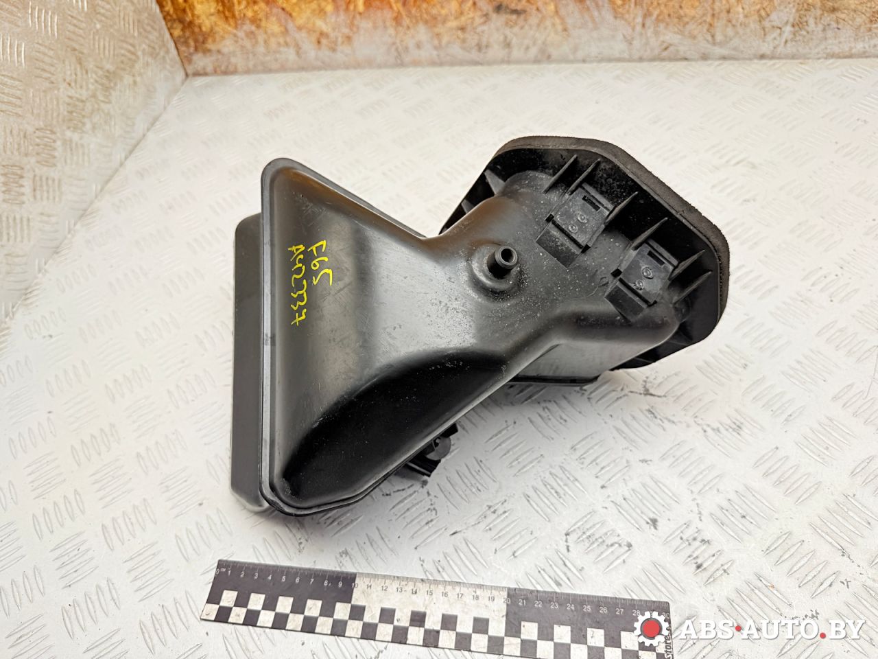 воздухозаборник Volkswagen Touareg 1 поколение 2006, 3.0 л., BKS, дизель, АКПП, внедорожник 5 дв., полный привод, 7L0819049 - фото №1