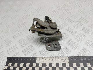 замок капота Volvo V50 1 поколение [рестайлинг] 2008, 2.4 л., B 5244 S4, бензин, МКПП, универсал, 30716530, 30716529
