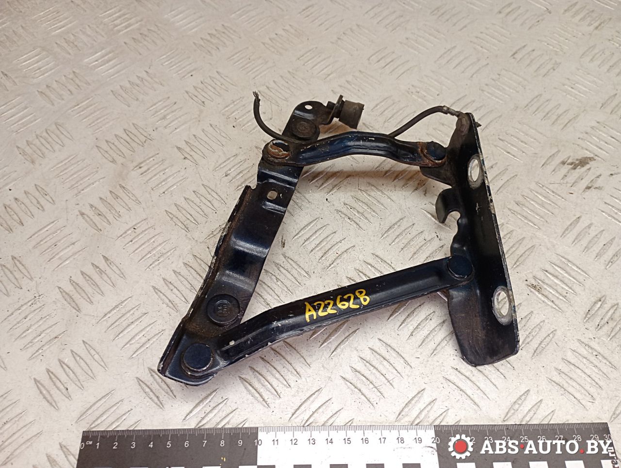 петля капота правая Chrysler PT Cruiser 1 поколение 2002, 2.2 л., дизель, 4724540ABA - фото №1