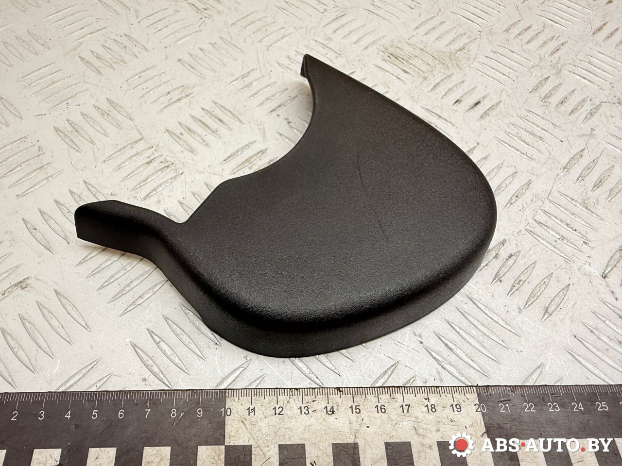 пластик (накладка) сиденья Jeep Cherokee 5 поколение 2016, 2.0 л., EBT, дизель, АКПП, внедорожник 5 дв., 1XT03TRMAA - фото №1