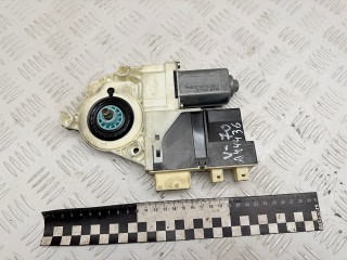 моторчик стеклоподъемника передний правый Citroen C5 1 поколение [рестайлинг] 2004, 2.0 л., RFJ (EW10A), бензин, МКПП, хетчбэк 5 дв., 997834100, 7746005000, 985172100