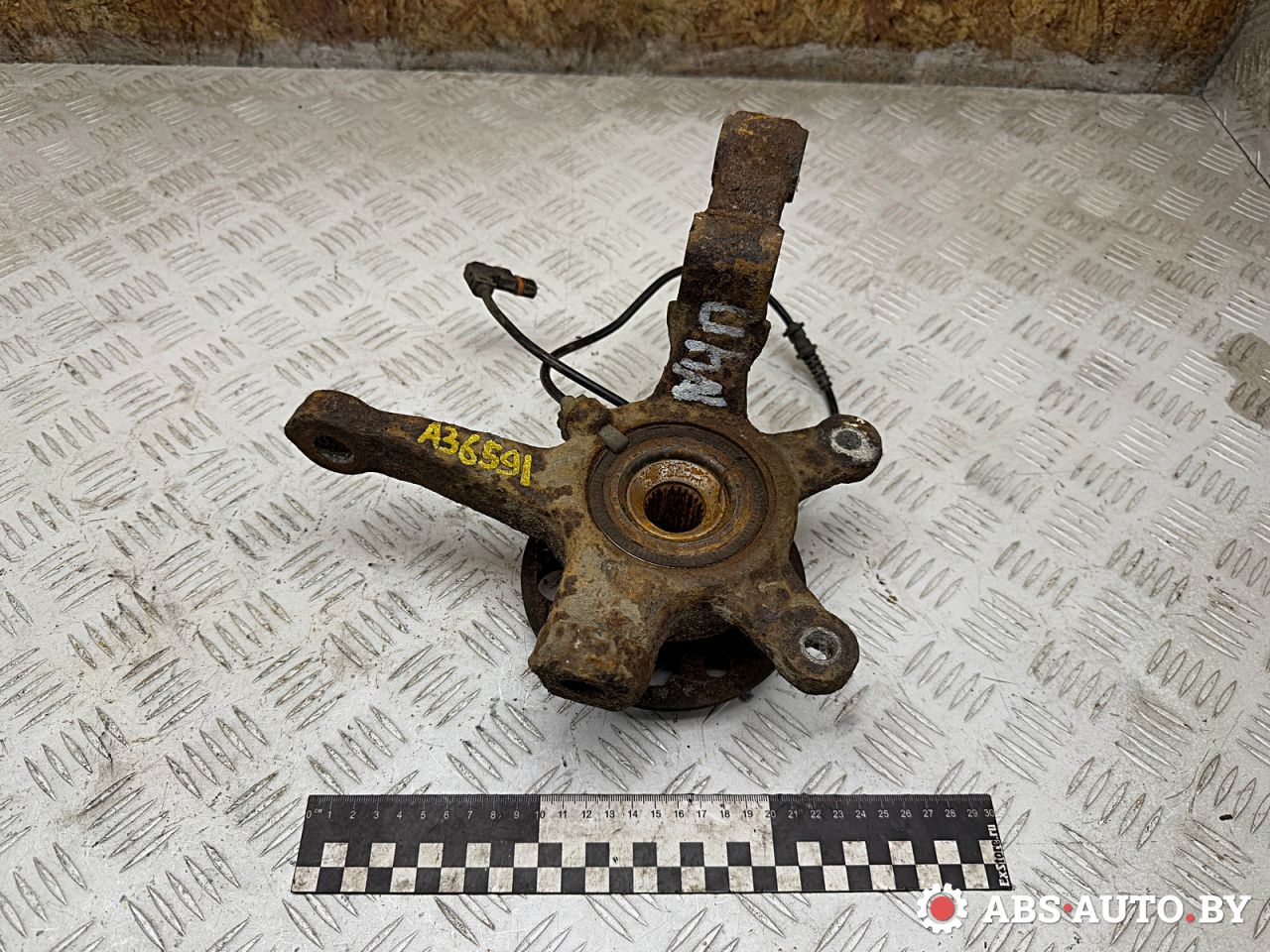 ступица передняя правая Mercedes-Benz A W169 2 поколение (2004-2008) 2008, 2.0 л., OM 640.942, дизель, МКПП, хетчбэк 5 дв., правый руль, A1693370145, A1693300620, A1693300820 - фото №1