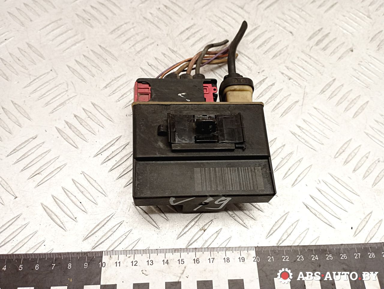 реле накала свечей Peugeot 308 T7 2010, 1.6 л., 9HV (DV6ATED4), дизель, МКПП, 9662570880 - фото №1