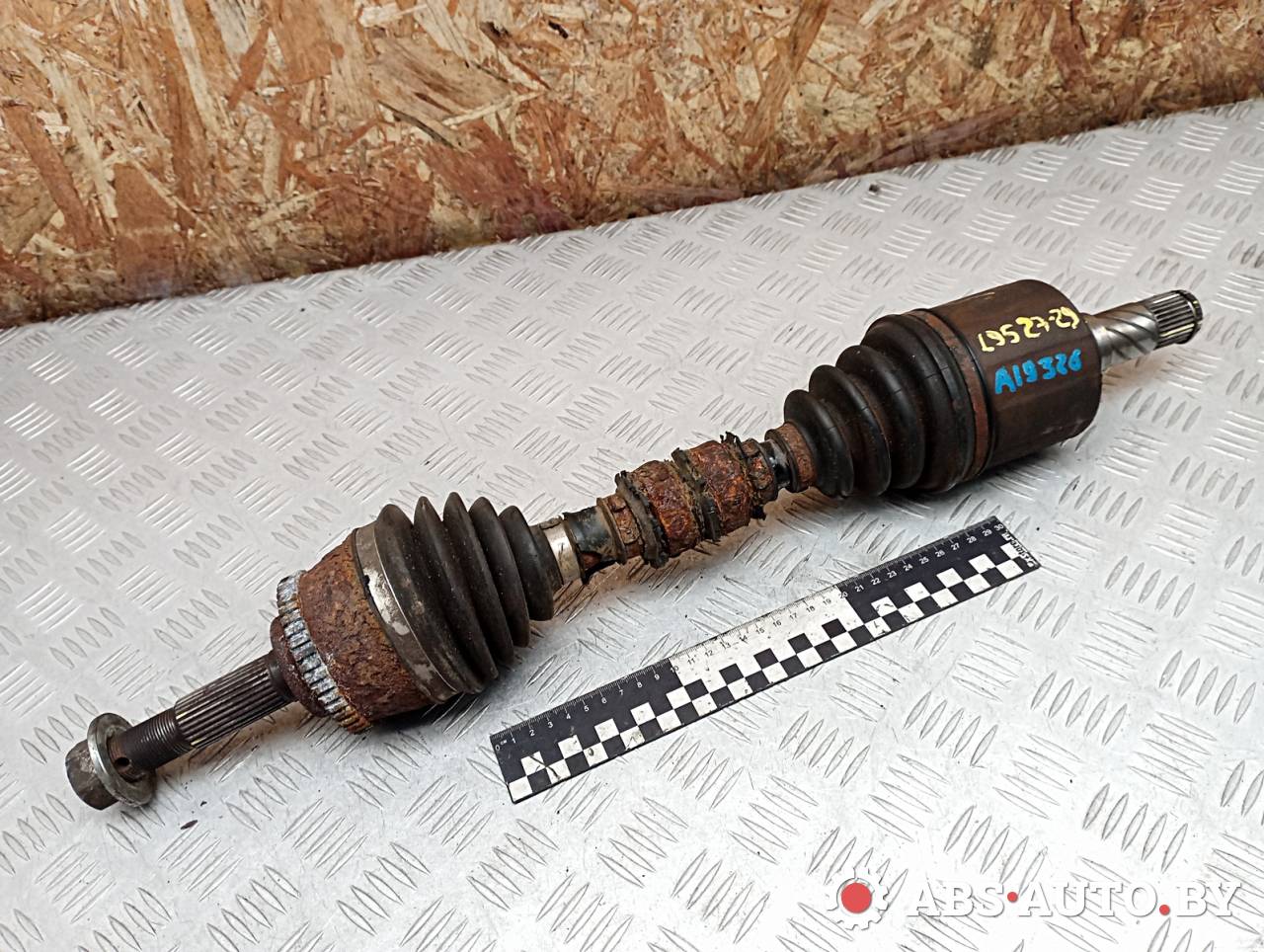 полуось передняя левая (приводной вал, ШРУС) Nissan Primera P12 2005, 2.2 л., дизель, МКПП, хетчбэк 5 дв., 39101AV611 - фото №1