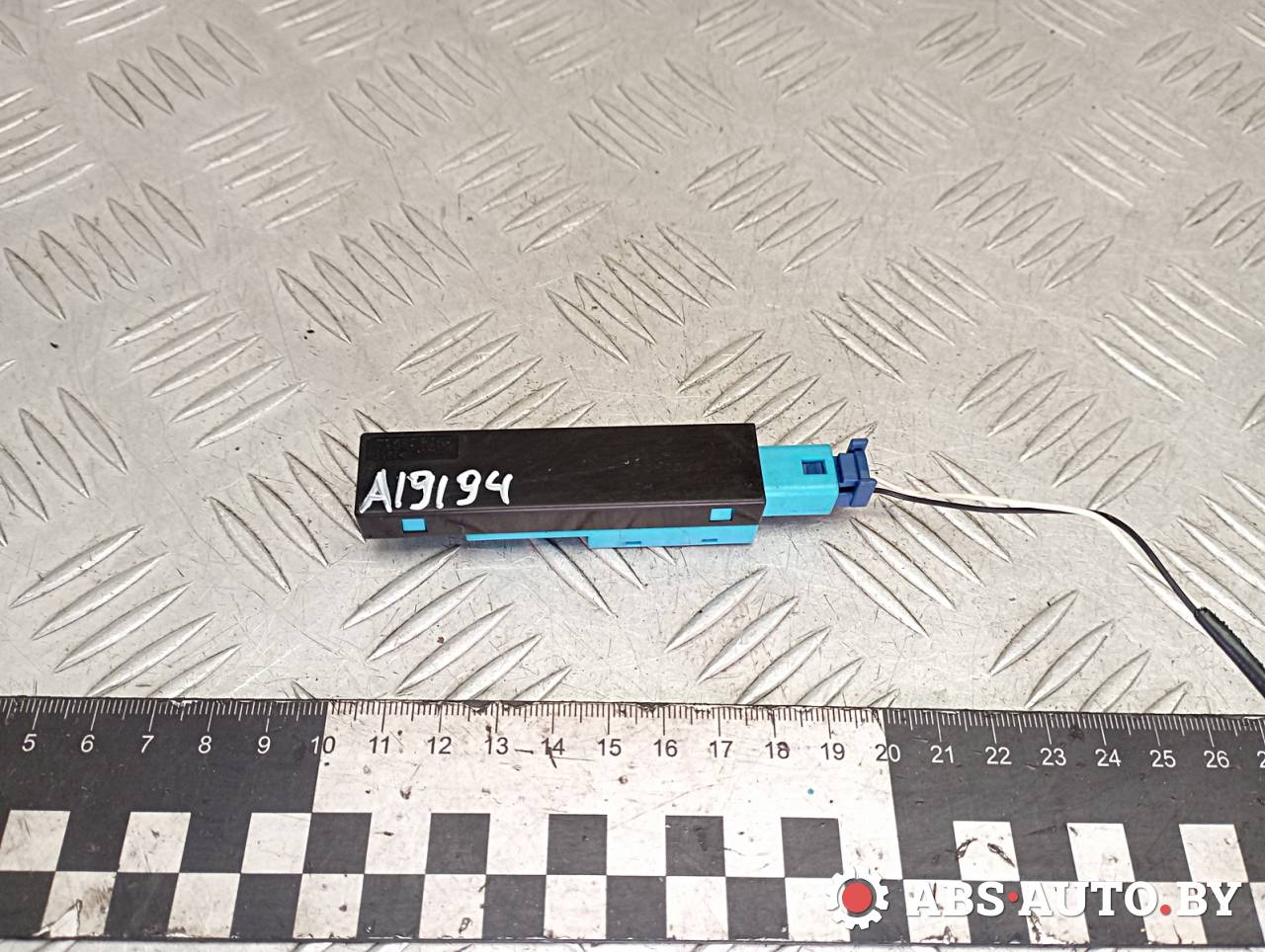 антенна Toyota RAV4 3 поколение (XA30) 2008, 2.2 л., D-4D, 2AD-FTV, дизель, МКПП, внедорожник 5 дв., 52304, U7D2398 - фото №1