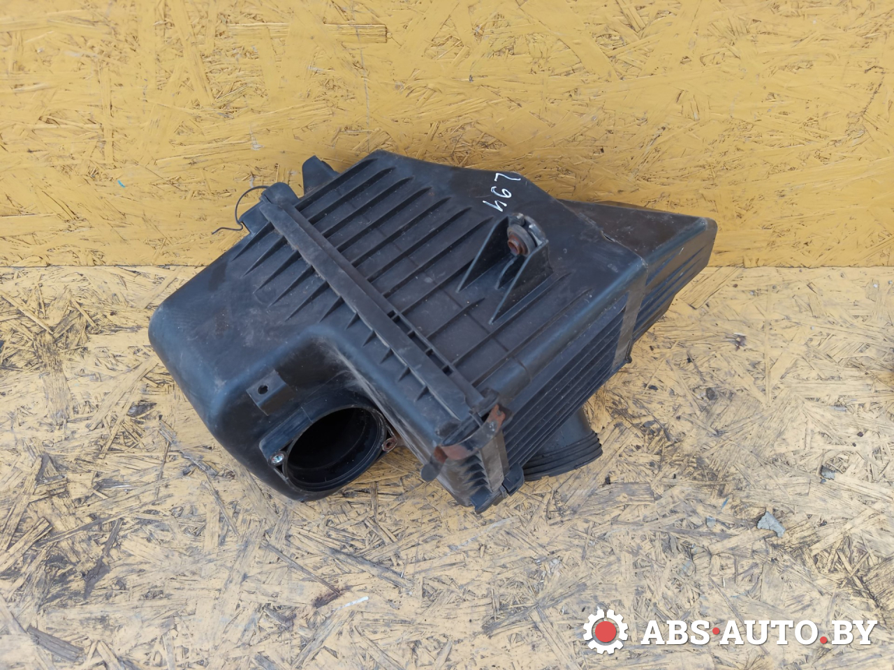 корпус воздушного фильтра Hyundai H-1 Grand Starex 2011, 2.5 л., дизель, МКПП - фото №1