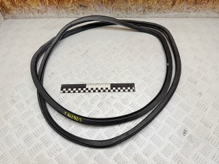 уплотнитель двери Volkswagen Touareg 1 поколение 2006, 3.0 л., BKS, дизель, АКПП, внедорожник 5 дв., полный привод, 7L0867365E