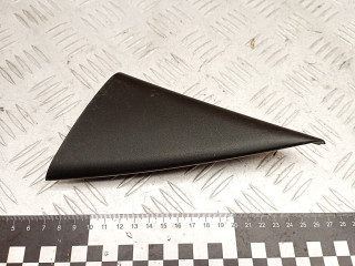 накладка двери (крышки) багажника Toyota RAV4 2 поколение (XA20) 2003, 2.0 л., 1CD-FTV, дизель, МКПП, внедорожник 5 дв., 6749242030