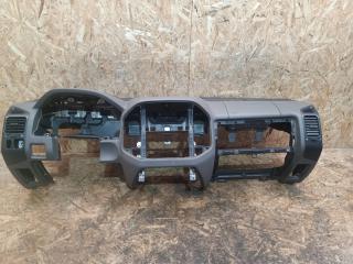 панель передняя салона (торпедо) Mitsubishi Pajero 3 поколение 2002, 3.2 л., дизель, МКПП, внедорожник 3 дв., полный привод