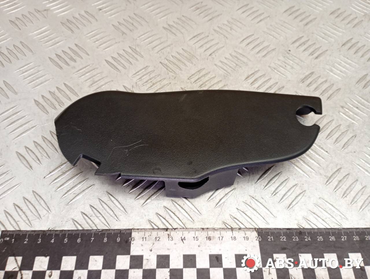 пластик (накладка) сиденья Peugeot 5008 1 поколение 2011, 1.6 л., дизель, МКПП, передний привод, 156027201 - фото №1