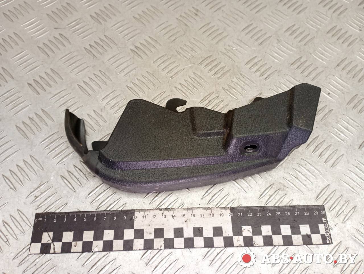 пластик (накладка) сиденья Volvo XC90 1 поколение 2005, 2.4 л., D 5244 T, дизель, АКПП, внедорожник 5 дв., полный подключаемый привод, правый руль, 8665620 - фото №1