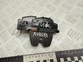 замок багажника Peugeot 308 T7 2010, 1.6 л., 9HX (DV6ATED4), дизель, МКПП, 9660403880