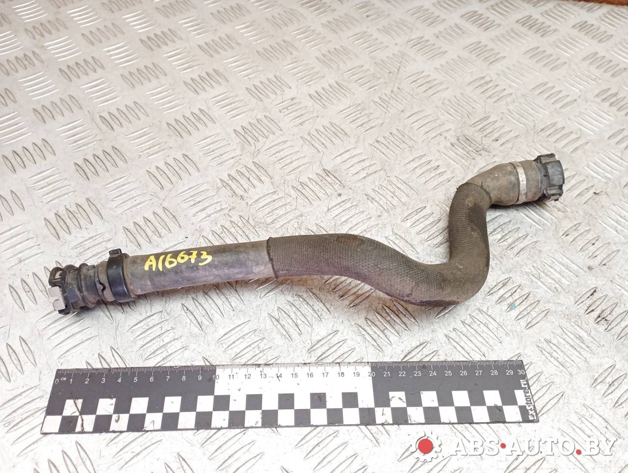 патрубок радиатора Peugeot 3008 1 поколение 2011, 1.6 л., дизель, робот, передний привод, правый руль, 9684684180, 2111150N - фото №1