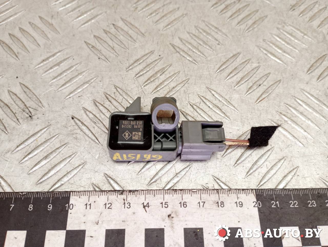 датчик удара Renault Grand Scenic 3 поколение 2011, 1.5 л., дизель, МКПП, правый руль, 988300005R - фото №1
