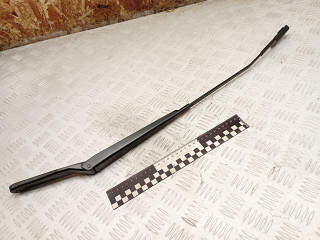 щеткодержатель (поводок стеклоочистителя, дворник) Peugeot 308 T7 2010, 2.0 л., RHR (DW10BTED4), дизель, МКПП, универсал, 9680477080