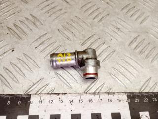 фланец (тройник) системы охлаждения Renault Scenic 1 поколение 1999, 2.0 л., бензин, МКПП, 64258