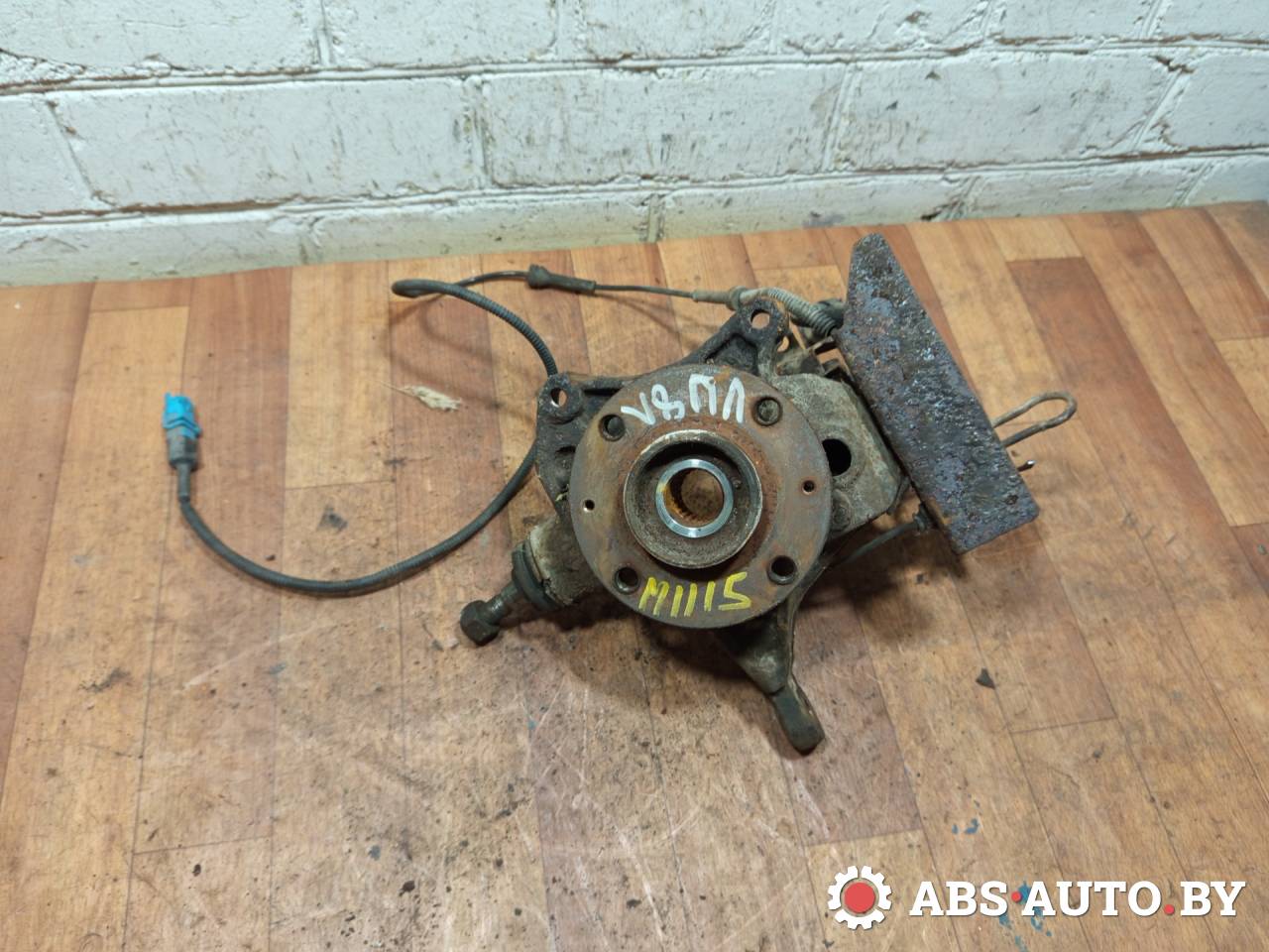 ступица передняя левая Citroen C5 1 поколение 2001, 2.0 л., дизель, АКПП, хетчбэк 5 дв. - фото №1