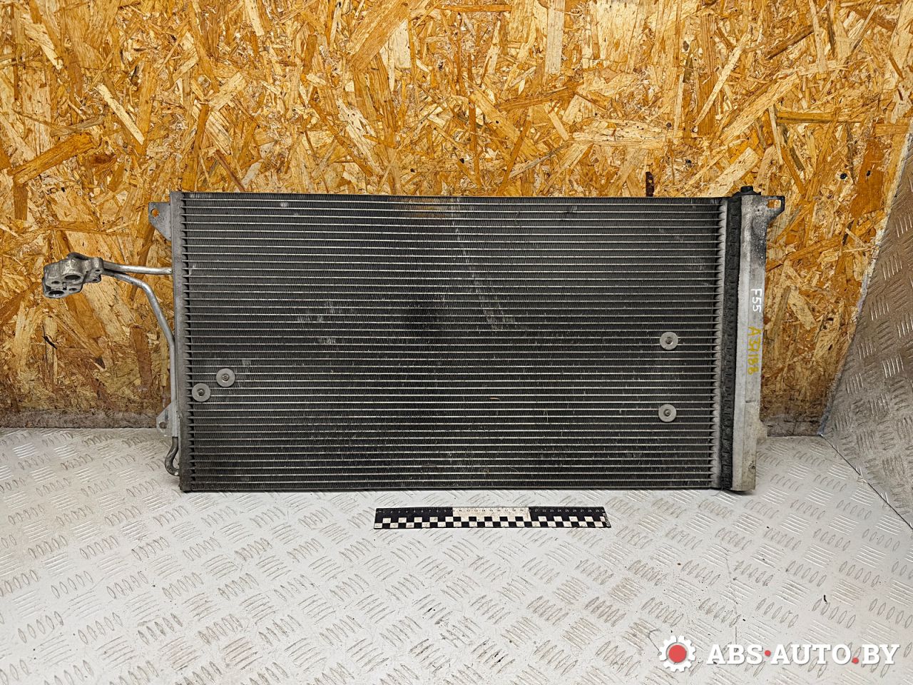 радиатор кондиционера Volkswagen Touareg 1 поколение 2006, 2.5 л., BAC, дизель, МКПП, внедорожник 5 дв., 7L0820411F, 4L0260401, 4L0260401A, 7L0820411A, 7L0820411C, 7L0820411D, 7L0820411E, 7L0820411G, 95557311103, LRAC1855, 260499, 8FC351317464, KRC1297RC, KRC1297RR, KRC1297WB, KRC9297RR, 350203345000, AC659000S, 94667, 35639, 95557311100, 95557311101, 95557311102, 95557311104, 95557311105 - фото №1