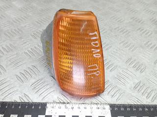 поворотник правый Volkswagen Polo 2 поколение 1990, 867953050