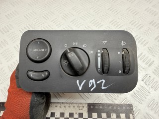 переключатель света Chrysler Voyager 4 поколение [рестайлинг] 2006, 2.8 л., ENR, дизель, АКПП, 39754D, 0YD111DVAE, 2108032