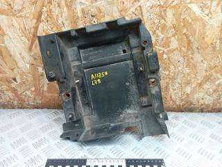 полка аккумулятора Renault Laguna 2 поколение 2005, 1.8 л., бензин, МКПП, хетчбэк 5 дв., передний привод, 8200003065H