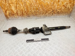 полуось передняя правая (приводной вал, ШРУС) Saab 9-5 1 поколение [2-й рестайлинг] 2007, 1.9 л., дизель, МКПП, седан, 5393038, 55556978