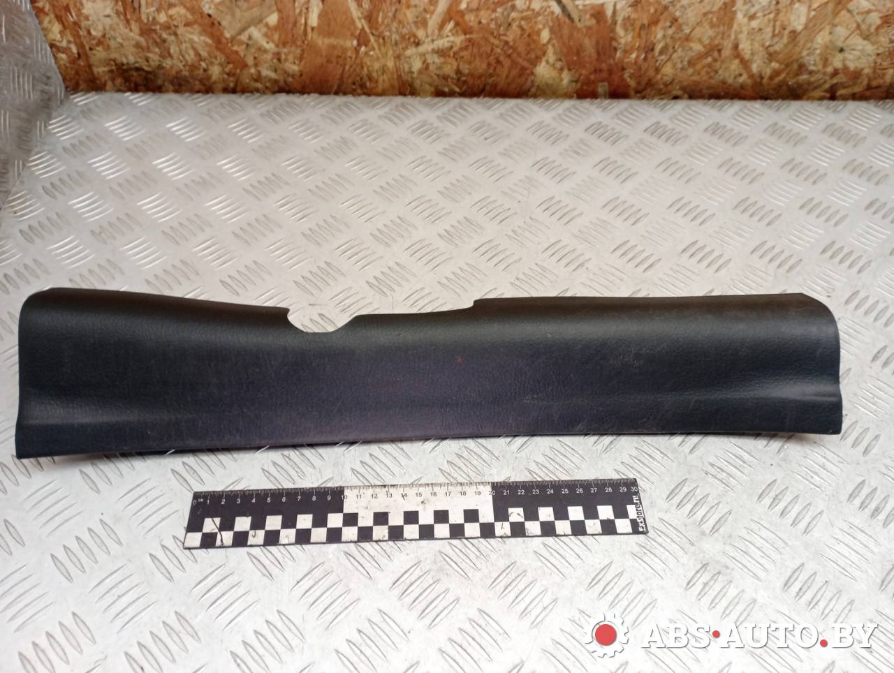 накладка на порог Kia Sorento 2 поколение 2010, 2.2 л., дизель, МКПП, полный привод, правый руль, 858742P000 - фото №1