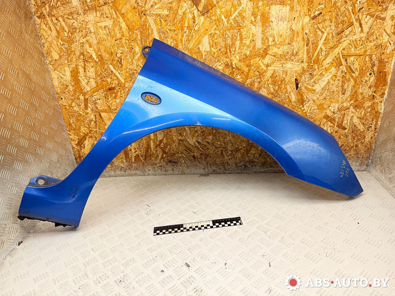 крыло переднее правое Peugeot 307 1 поколение 2003, 2.0 л., RHY (DW10TD), дизель, МКПП, хетчбэк 5 дв. - фото №1