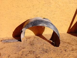 защита арок задняя правая (подкрылок) Renault Laguna 2 поколение 2005, 2.0 л., бензин, МКПП, универсал, 8200002140