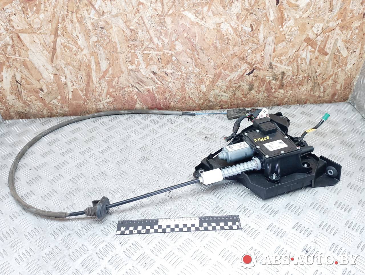 электроручник Peugeot 3008 1 поколение 2011, 1.6 л., дизель, робот, передний привод, правый руль, 9659810180, 9673094880, 0204706357, A2C53379975, 9684898480, 0204280099 - фото №1