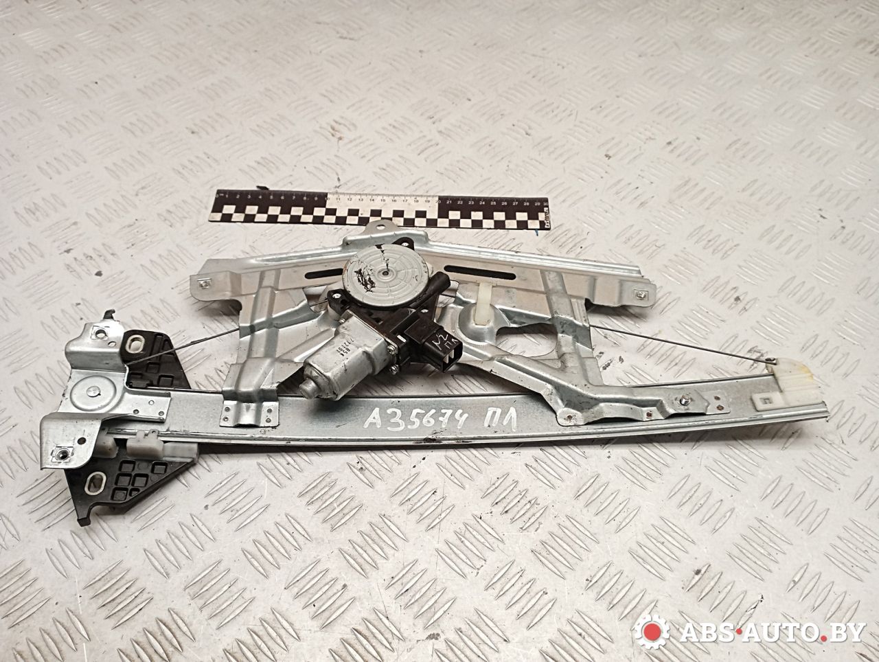 стеклоподъемник электрический передний левый Honda Civic 8 поколение 2008, 2.2 л., N22A2, дизель, МКПП, хетчбэк 5 дв., правый руль, 712191 - фото №1