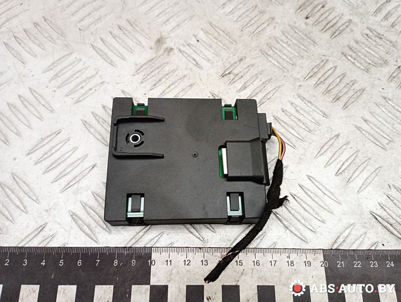 усилитель антенны Mercedes-Benz B-Класс W245 2006, 1.5 л., M 266.920, бензин, МКПП, правый руль, A1698200475 - фото №1